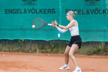 Jennifer Witthöft 19 - RL TC an der Schirnau - SV Zehlendorfer Wespen : Ergebnis: 9:0